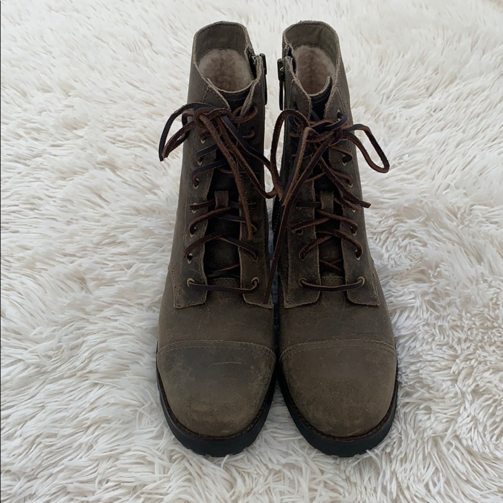 New Authentic UGG Kilmer 2 Boots in Dove - Picture 2 of 5